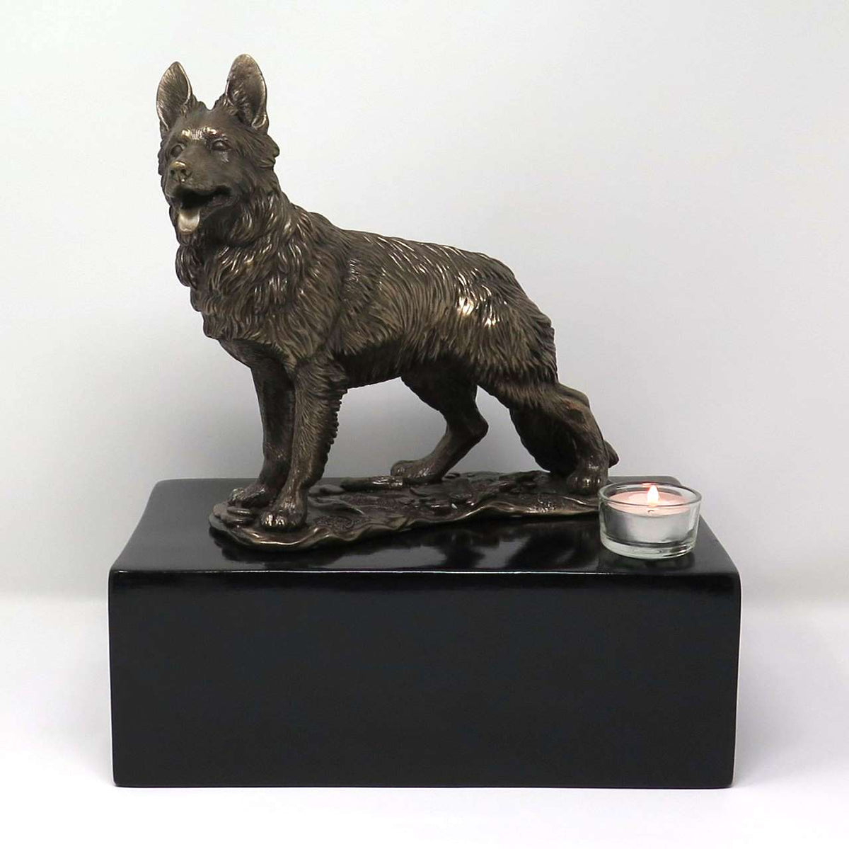 Deutscher Schäferhund Urne