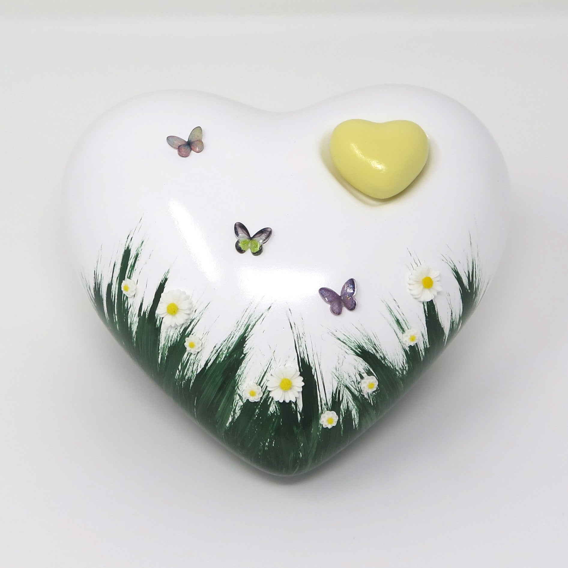 Tierurne Herz Schmetterlingswiese