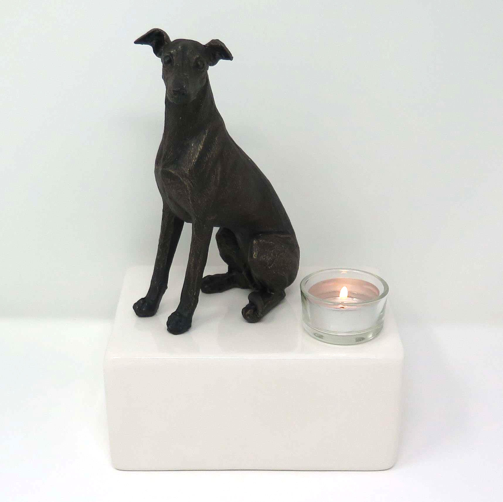Whippet Urne